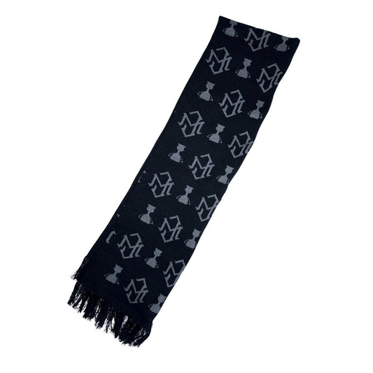 Black Scarf